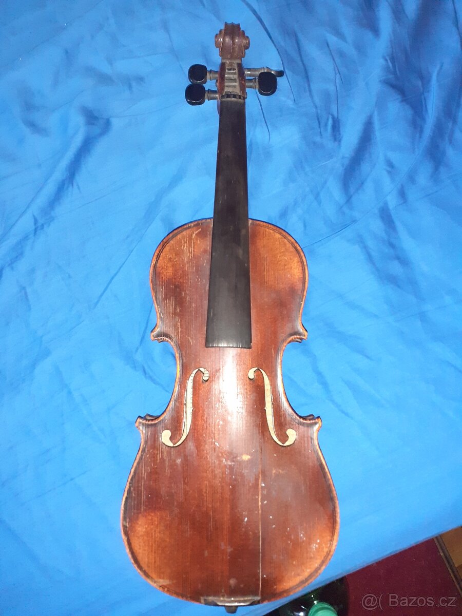 Staré dětské housle-1/4