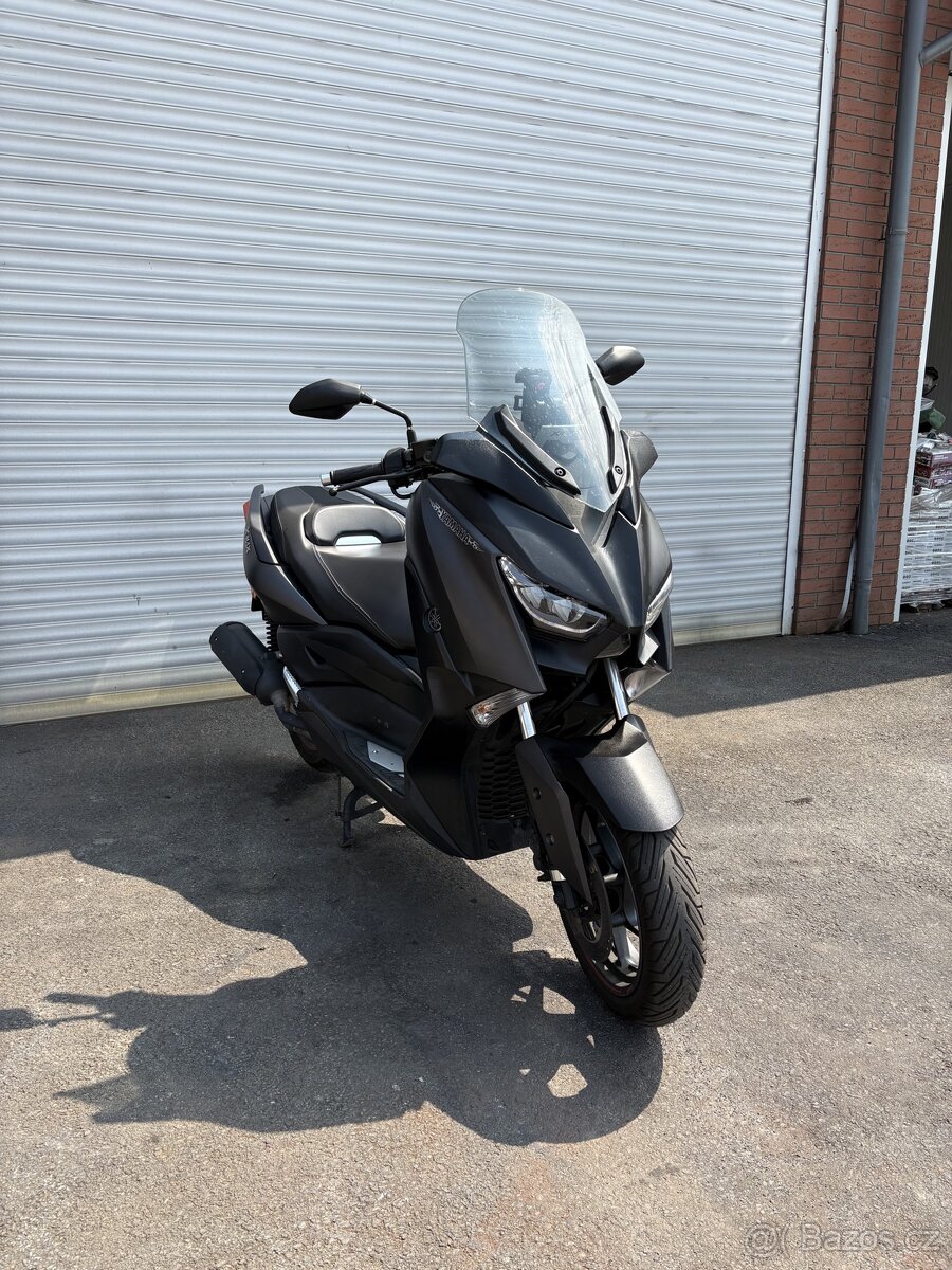Yamaha xmax 125