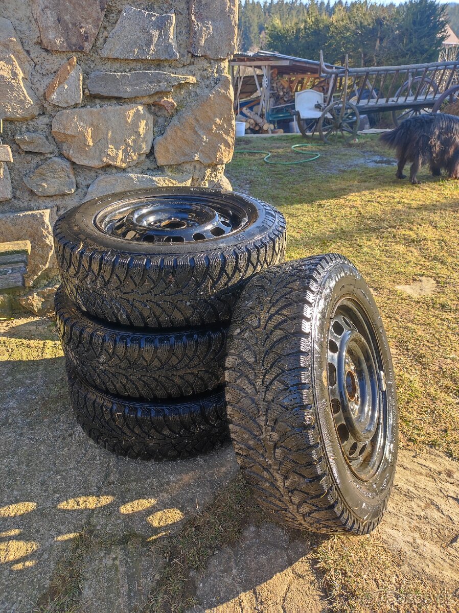 Zimní pneu 195/65 R15