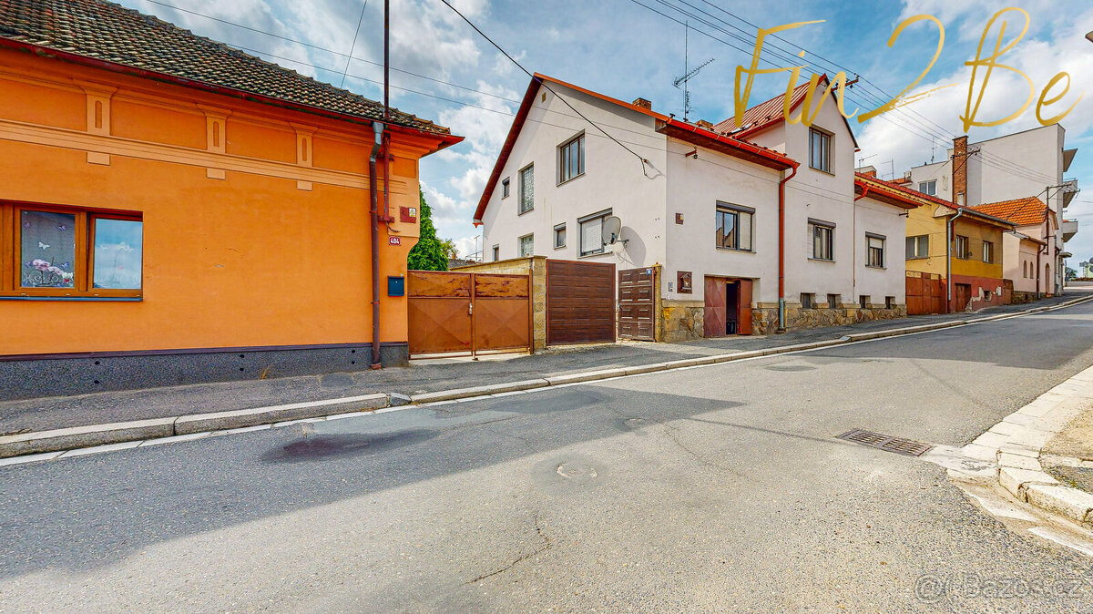 Prodám RD 8+1 o výměře 197m2 s pozemkem 829m2 a rozlehlými s