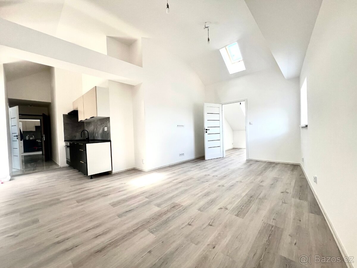 Prodej 3kk 55m2 po kompletní rekonstrukci – Centrum Kolína