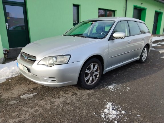 Subaru Legacy combi 2.0i, 4x4, rok 2005