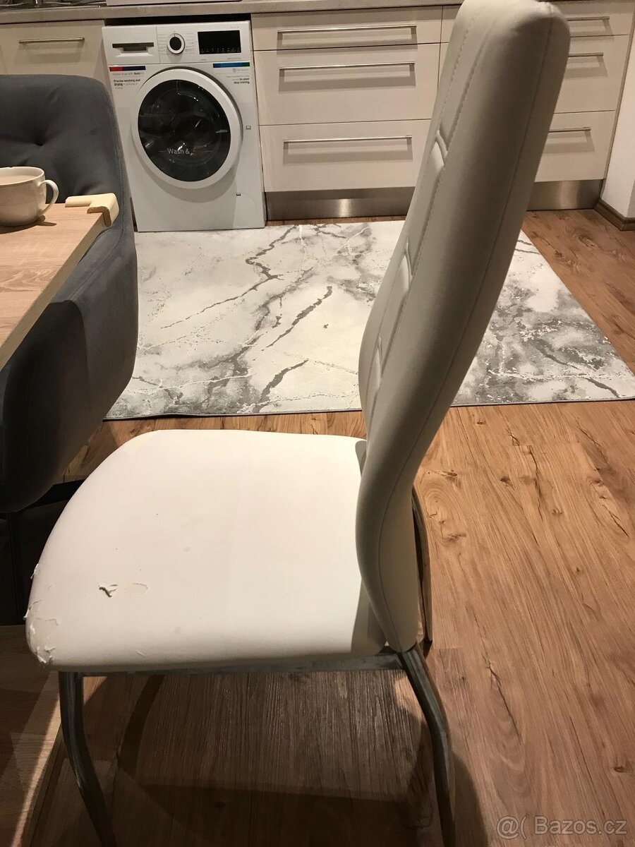 Jídelní židle (3) Dining Chairs (3)