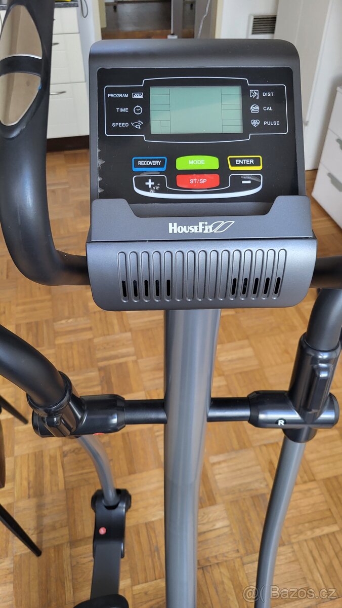 Eliptický trenažer HouseFit Motio 35