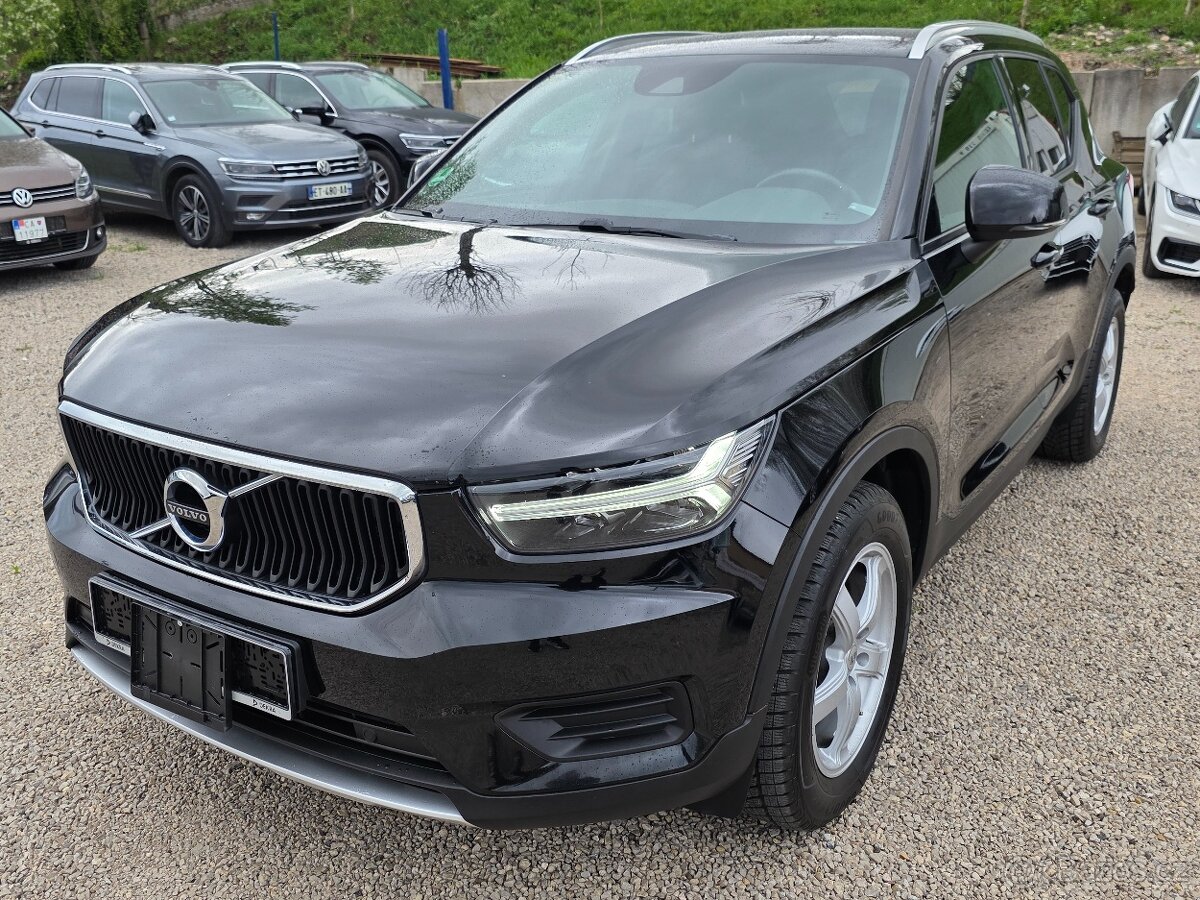 Volvo XC40 X D3 AWD G- Momentum Webasto Led