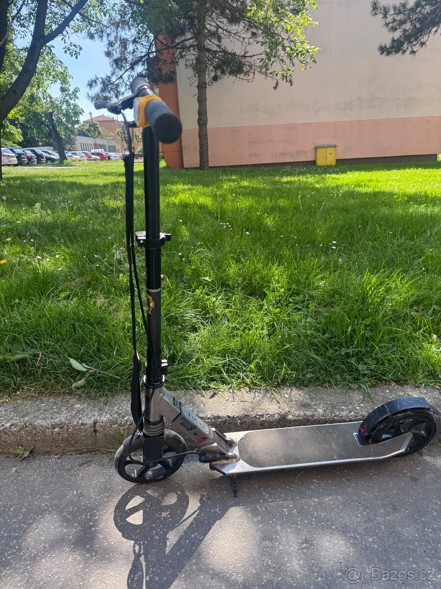 Koloběžka Oxelo Mid 9