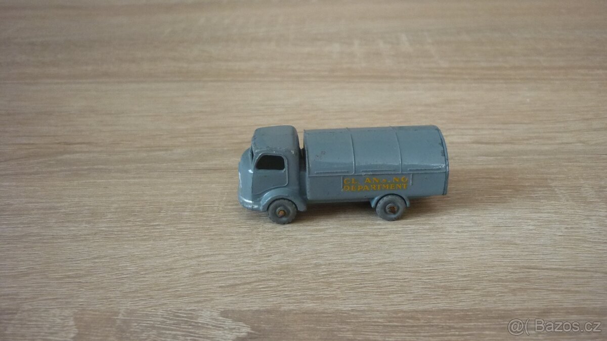 MATCHBOX RW KARRIER REFUSE COLLECTOR NO 38 KOVOVÁ KOLA