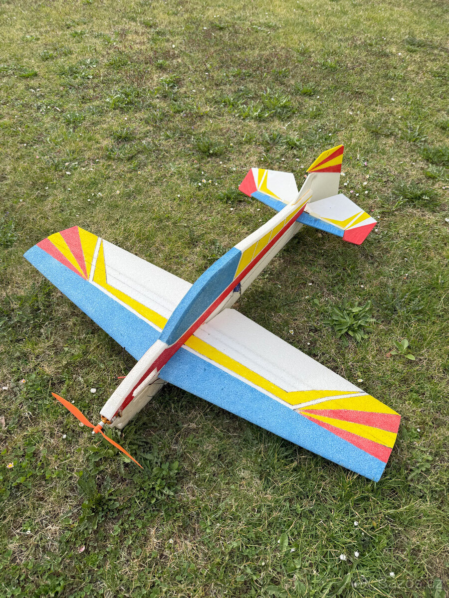 modely letadel, RC rádio, vysílač