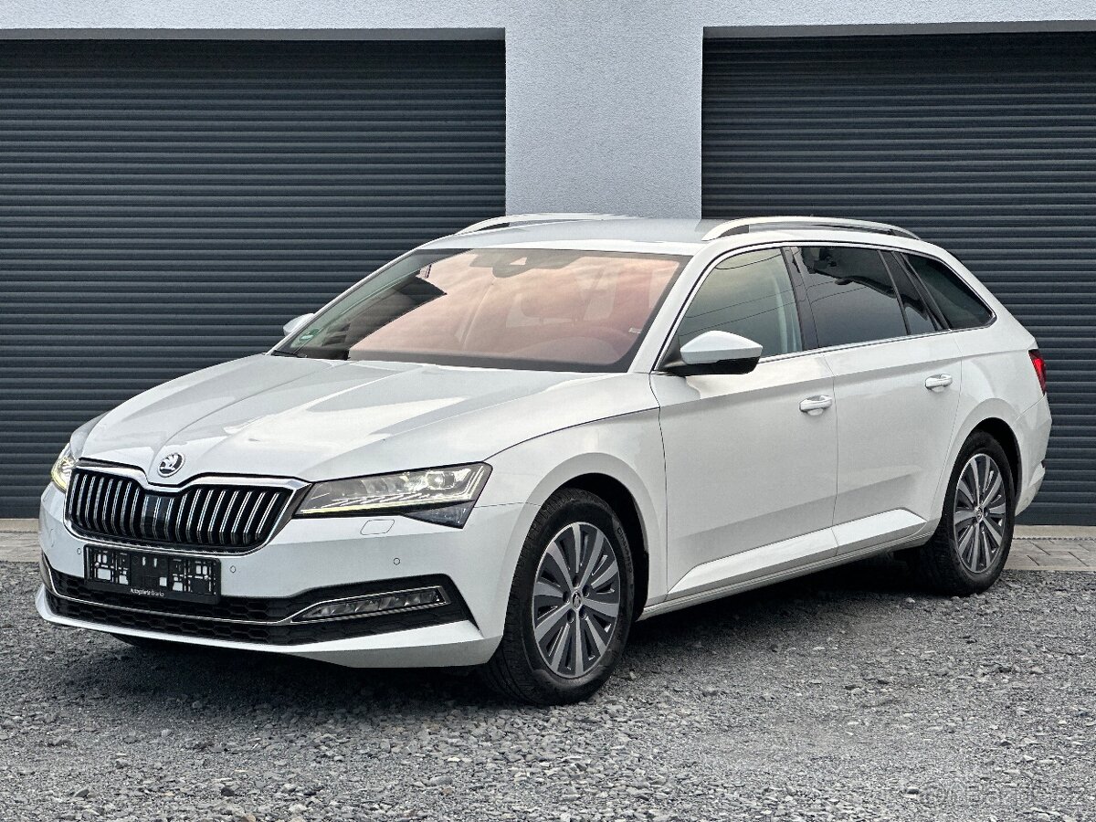 ŠKODA SUPERB III 2.0 TDI 110 KW TAŽNÉ COCKPIT m2022
