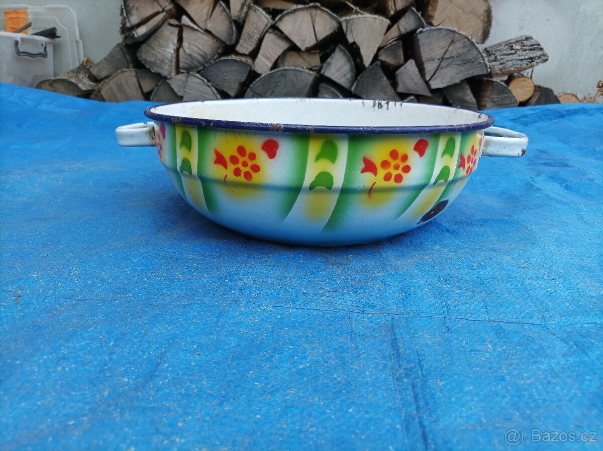 Smaltovaná mísa, průměr 30 cm