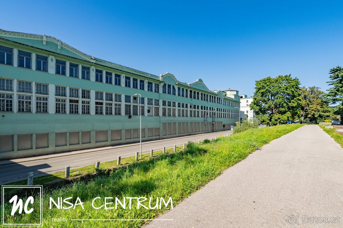 Pronájem výrobního prostoru 6 000 m², Hostinné, ev.č. 00312