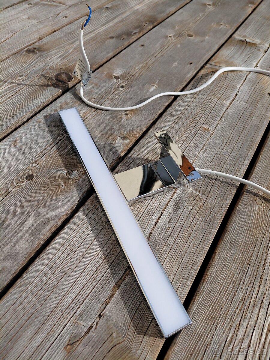 LED osvětlení na skříňku, zrcadlo