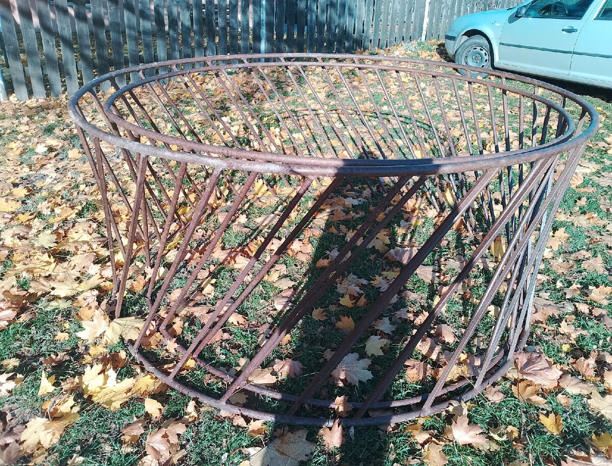 Prodám prikrmiste pro ovce