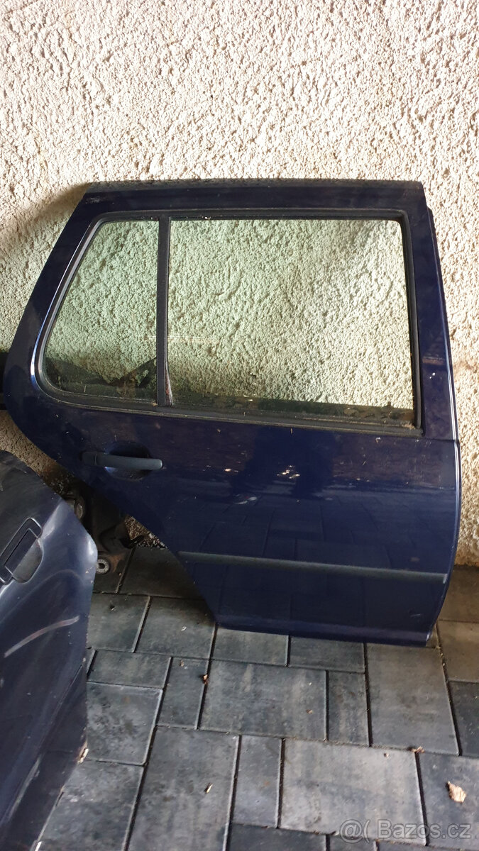 Pravé zadní dveře VW Golf IV