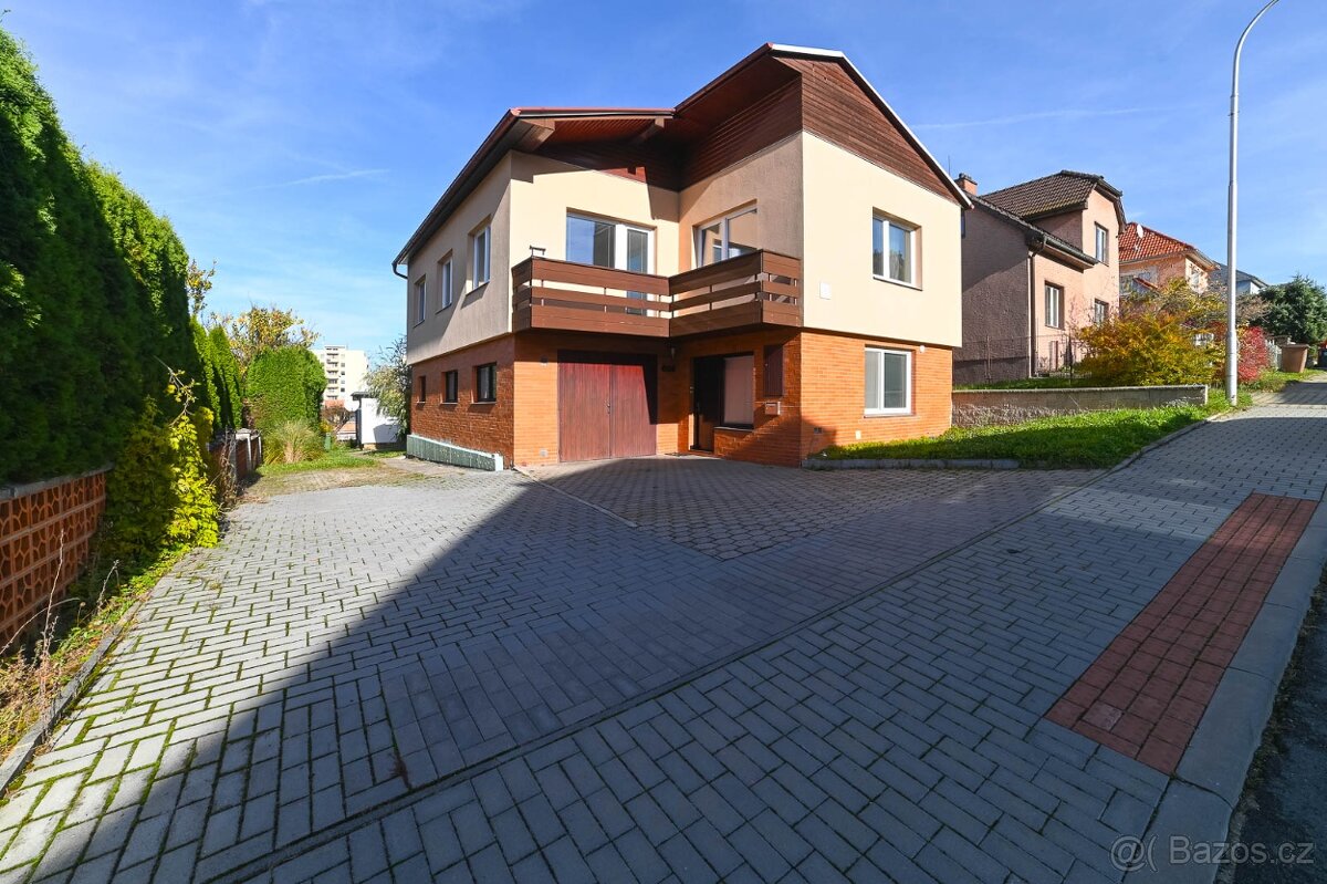 Dům 7+2 | 200m2 | Zlín-Podhoří