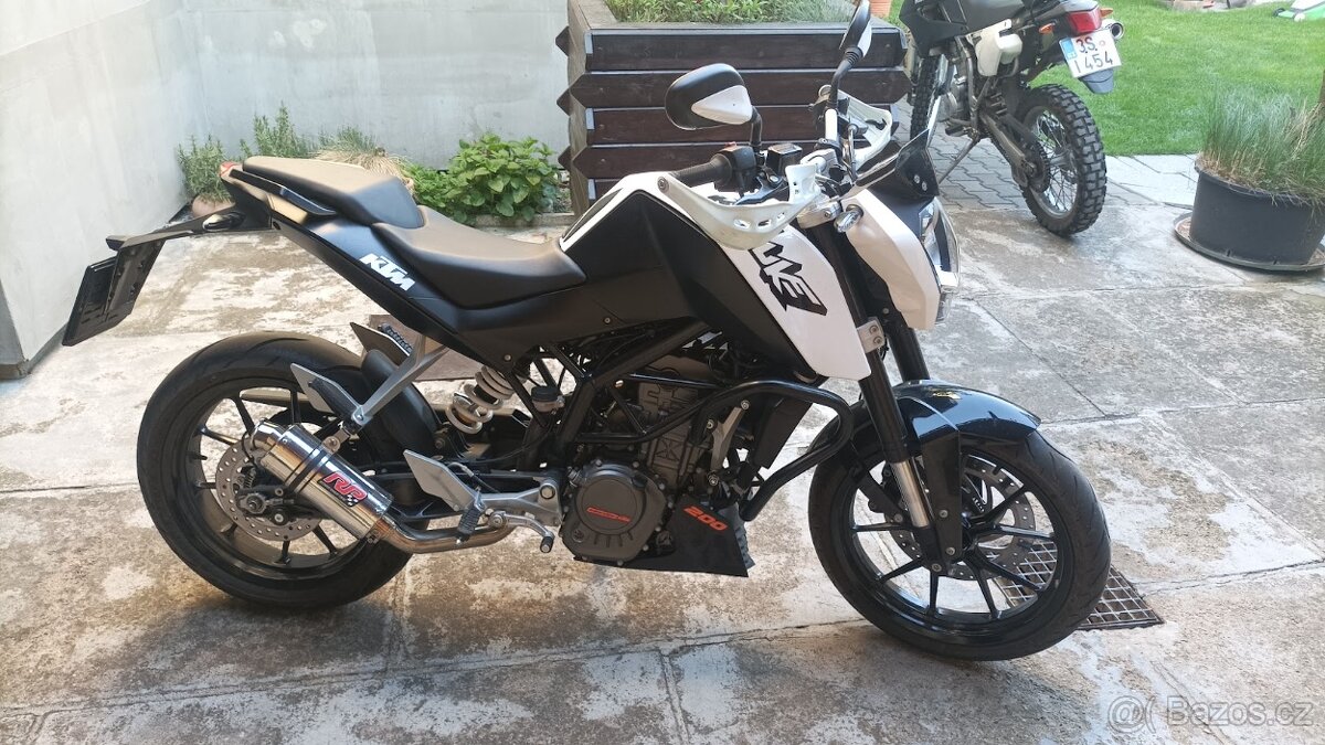KTM Duke 200