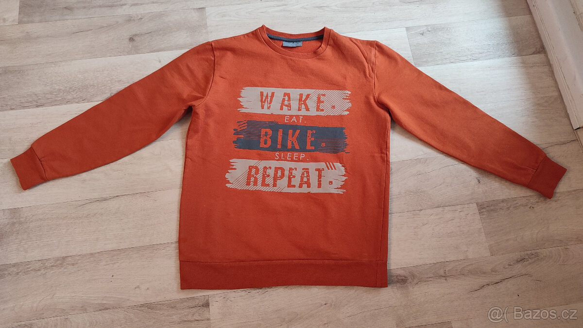 Nové mikiny v. 134/140 , v.146/152