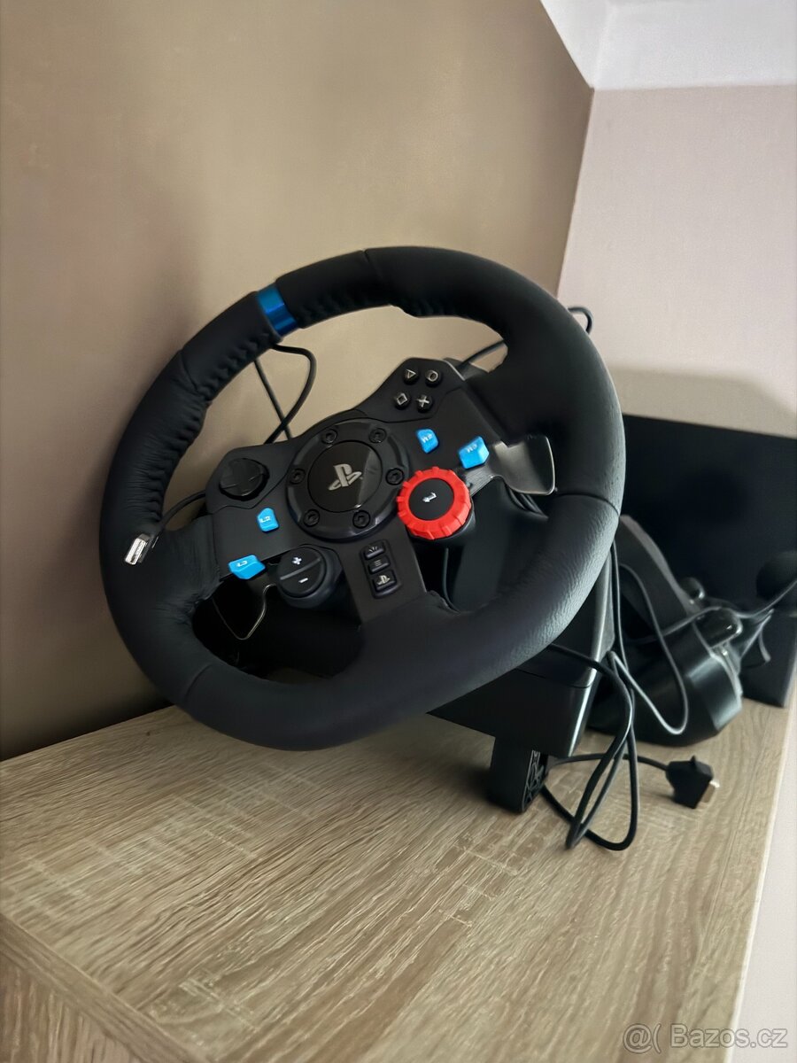 Volant Logitech G29 + řadící páka