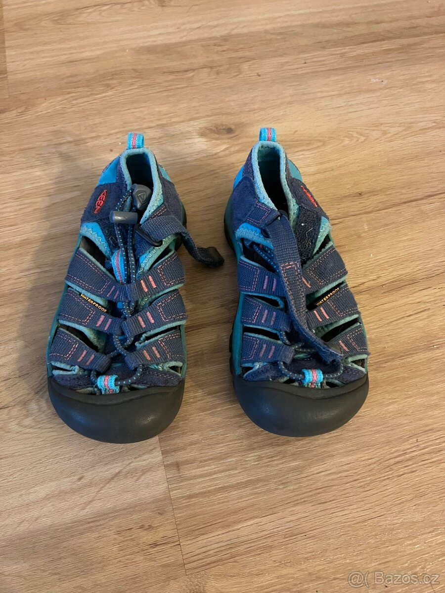 Sandály Keen vel. 31