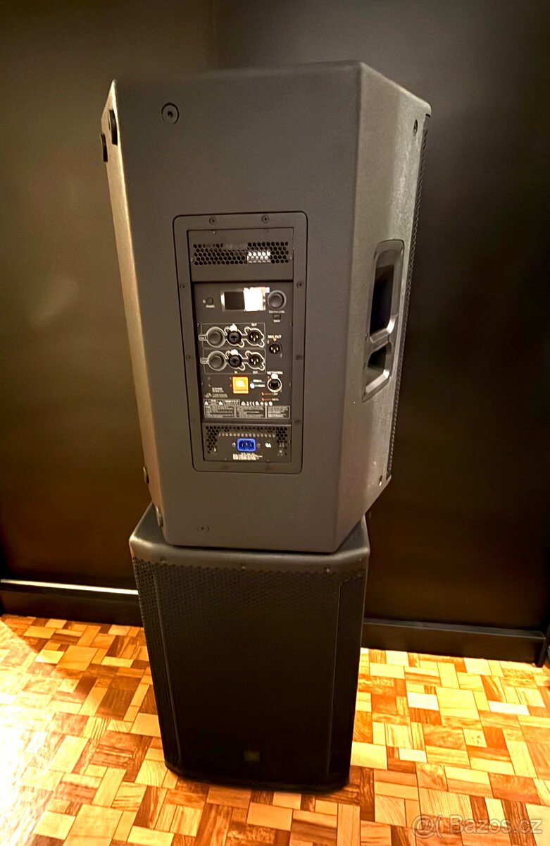 2X JBL SRX 815P včetně originálních obalů