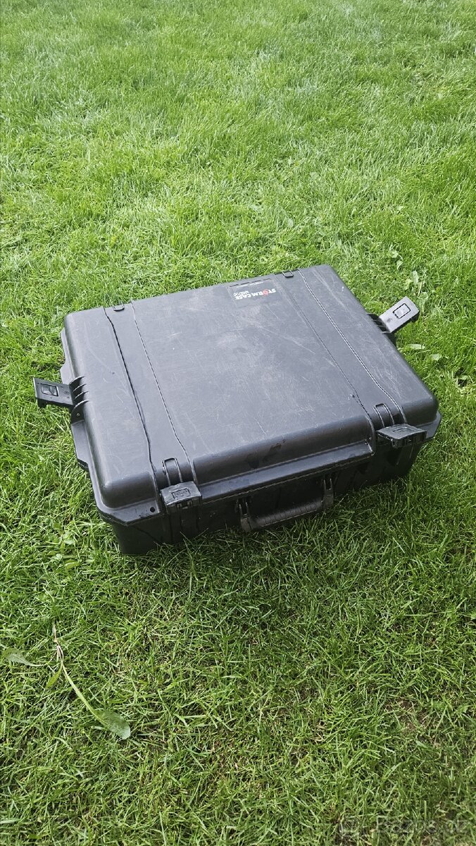 PELI kufr Storm case im2700...