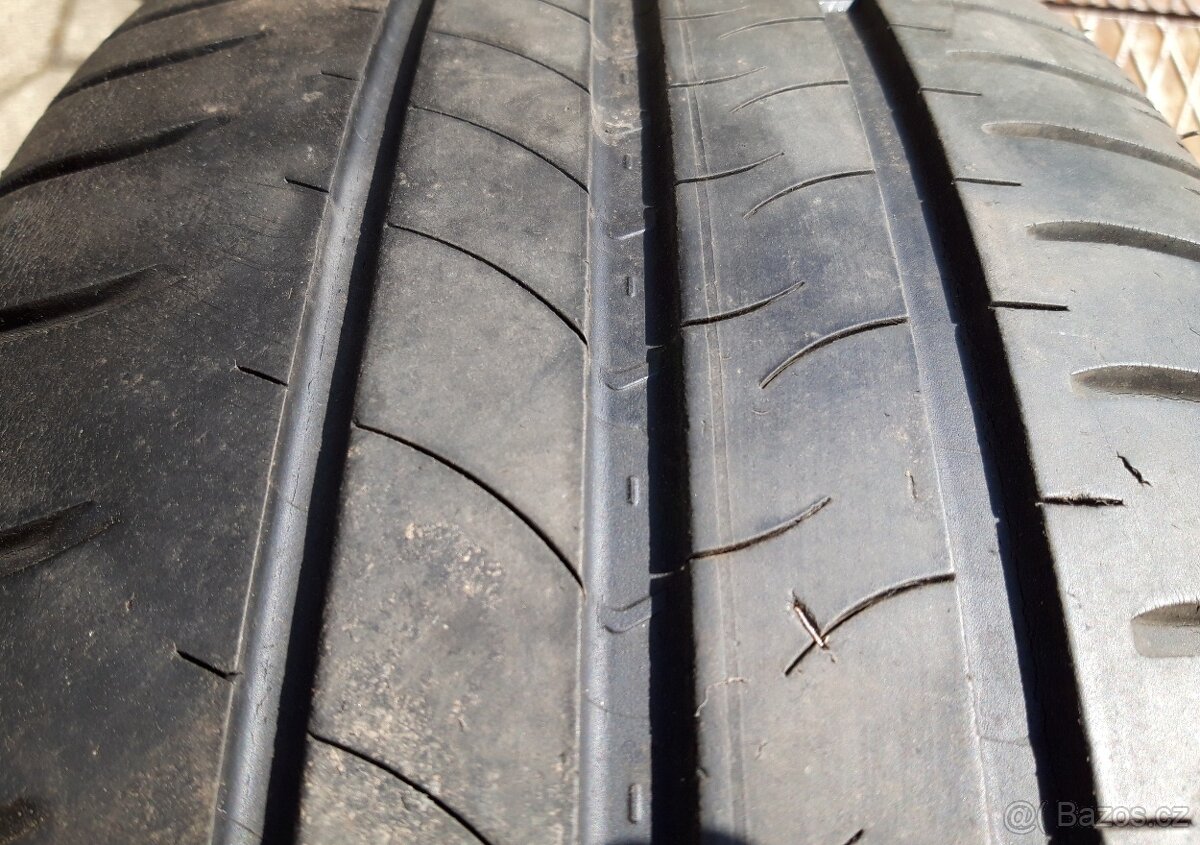 2ks letních pneu 215/55 R16 Michelin