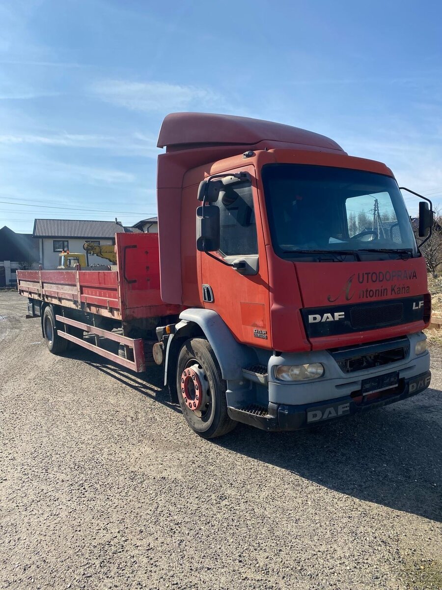 Prodáme DAF LF55.250, rok: 04/2002, manuál, euro 3.