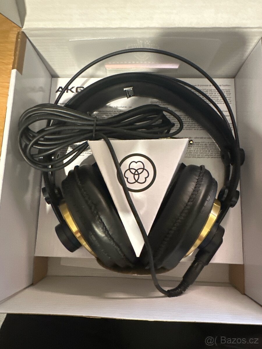 Sluchátka AKG K240 Studio