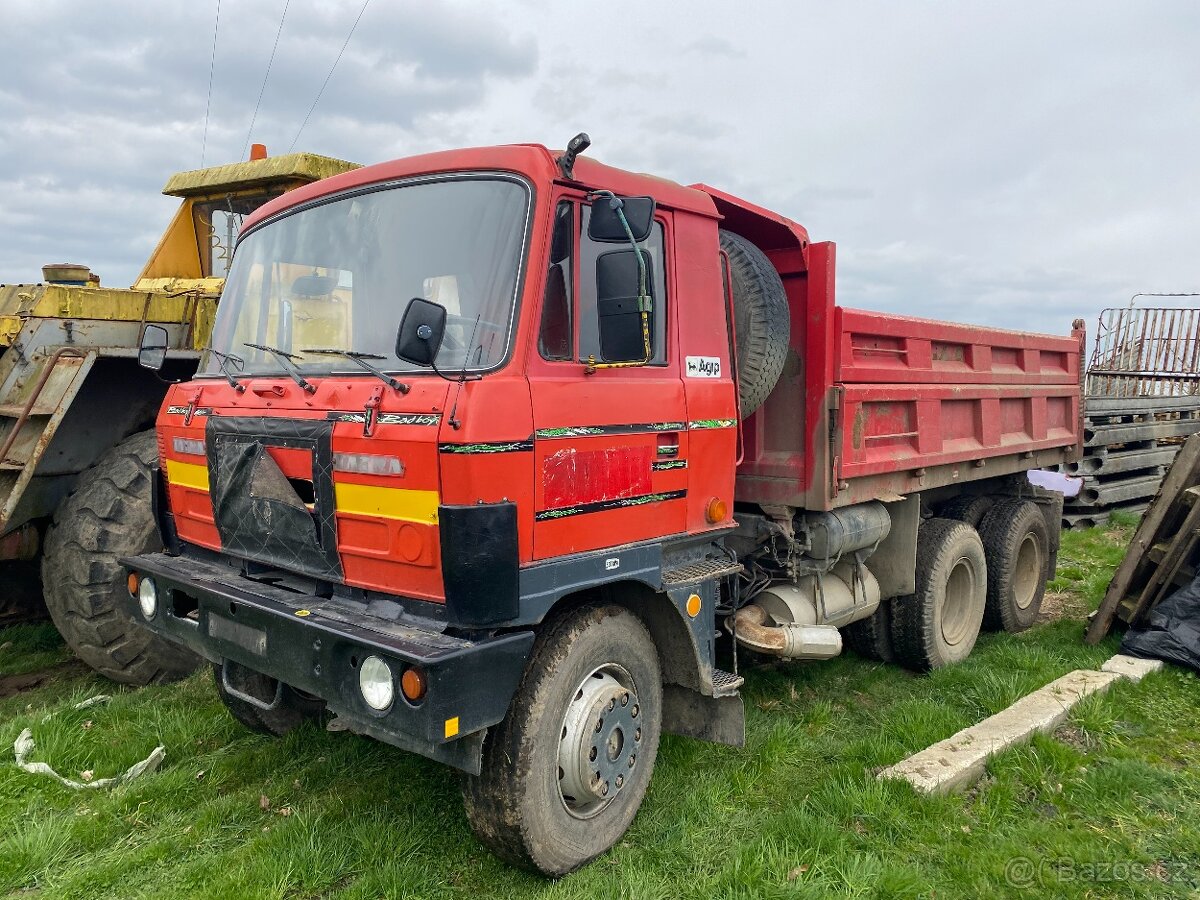 Tatra 815