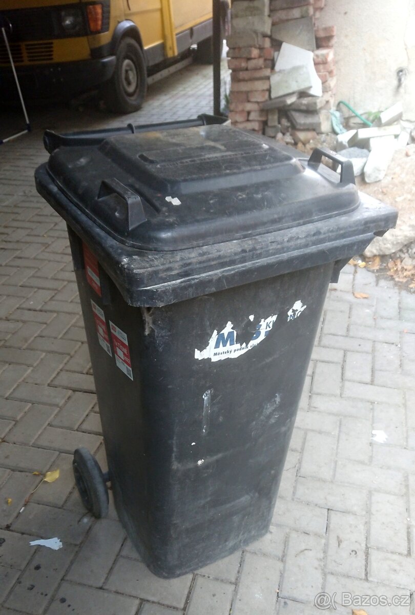popelnice plastová