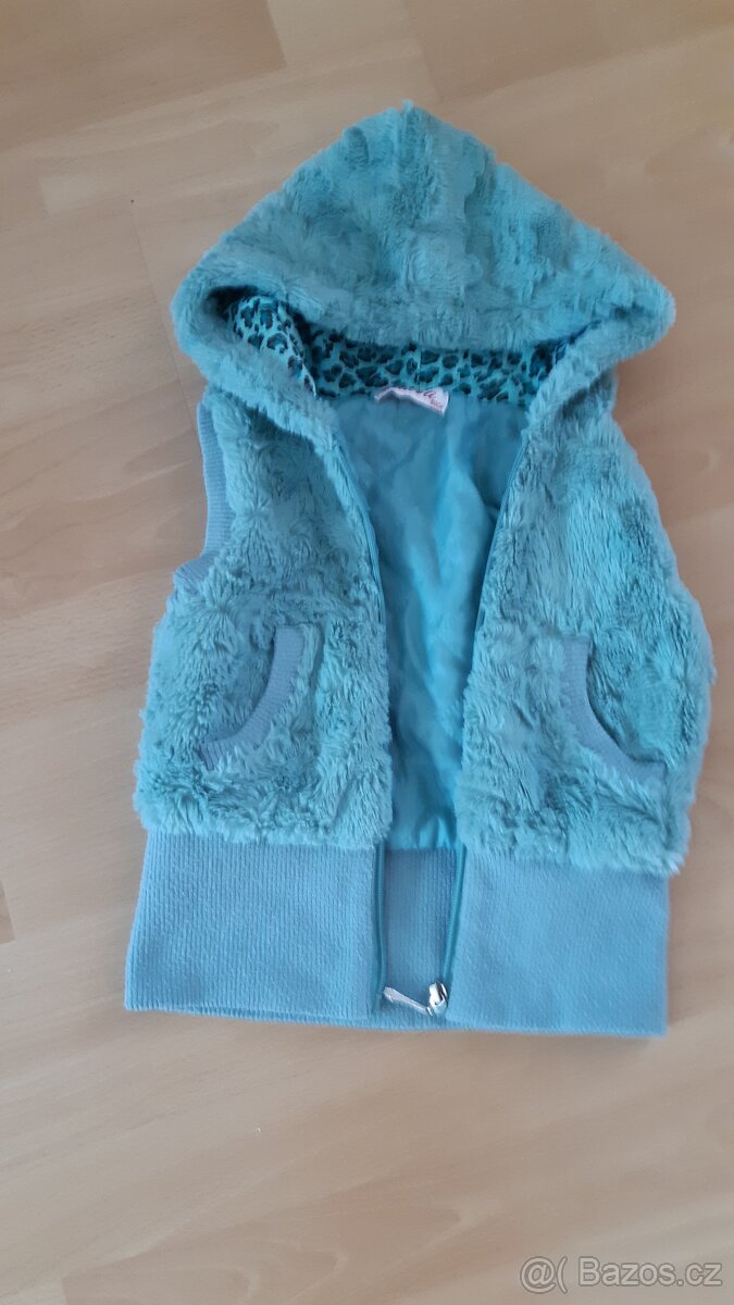 Dětská vesta s kapuci