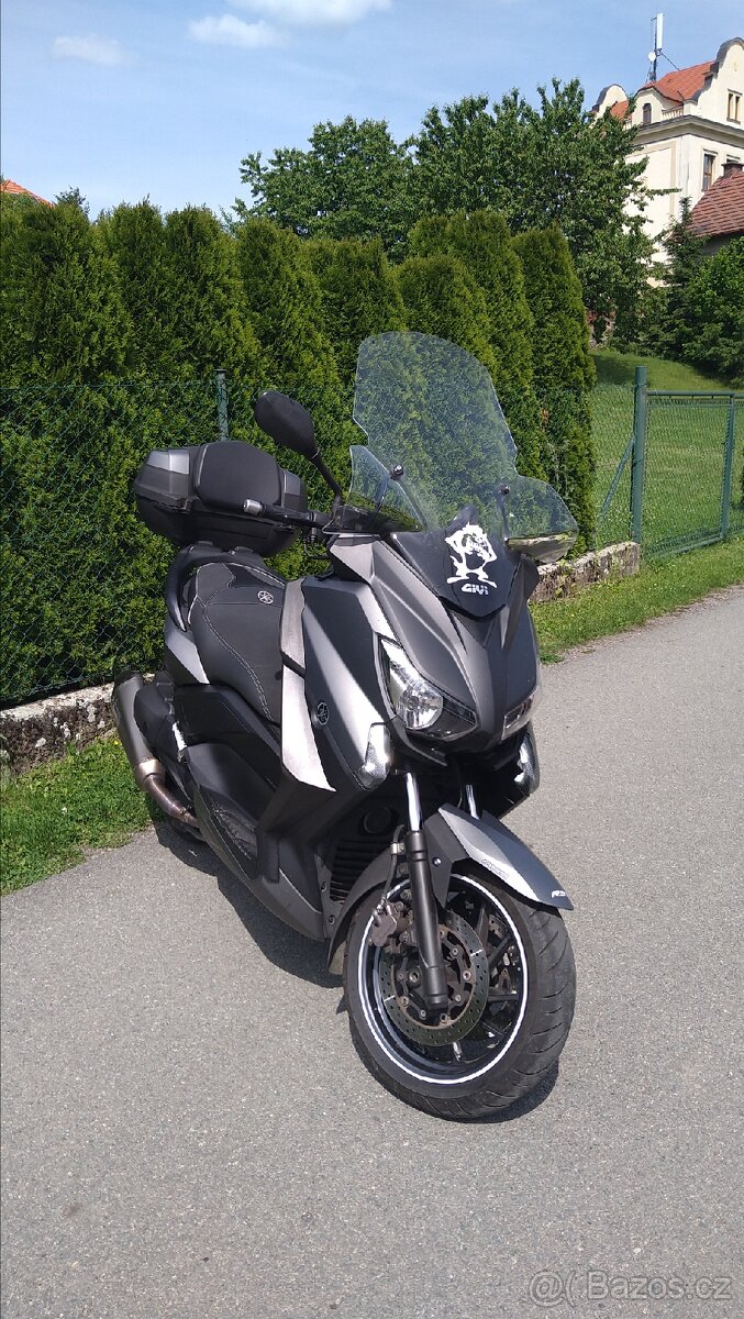 Yamaha XMAX 400