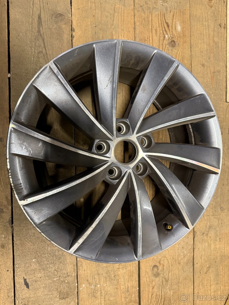 Litý disk Škoda 7.5Jx18 5x112 ET51