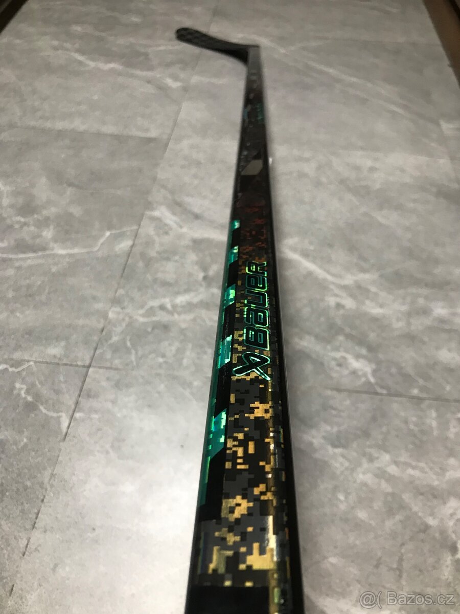 Hokejka bauer twitch 77-87,170cm , p92, levá ruka dole