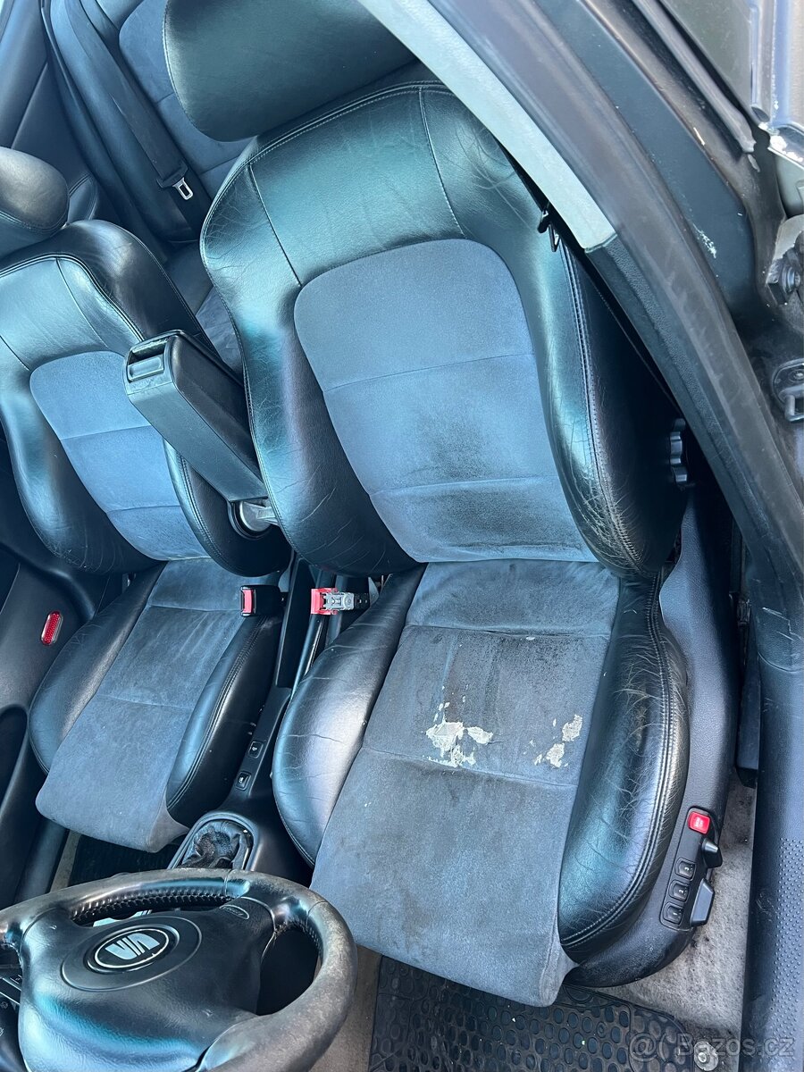 Elektricky nastavitelné sedačky s pamětí Seat Toledo,Leon