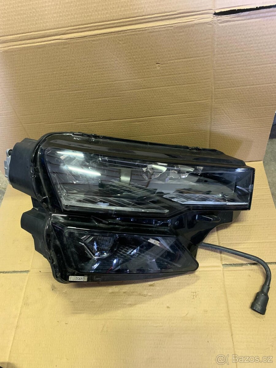 Světlo Škoda Karoq lift full led pravé