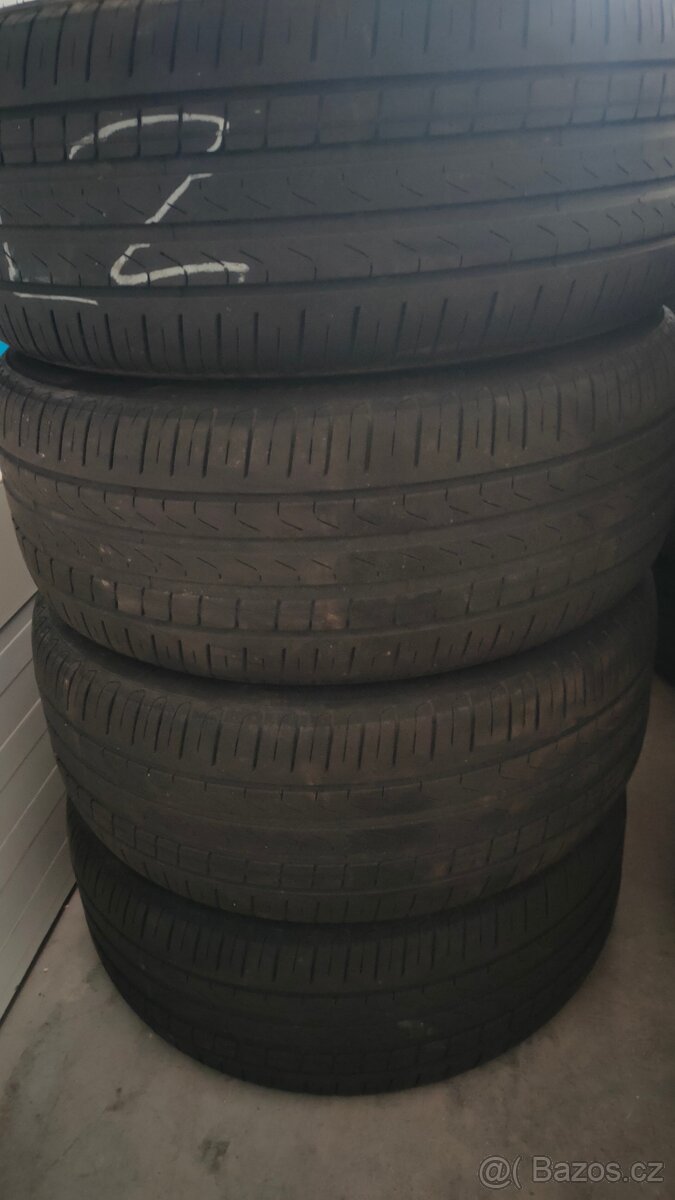Letní pneu 235/40R19 4ks