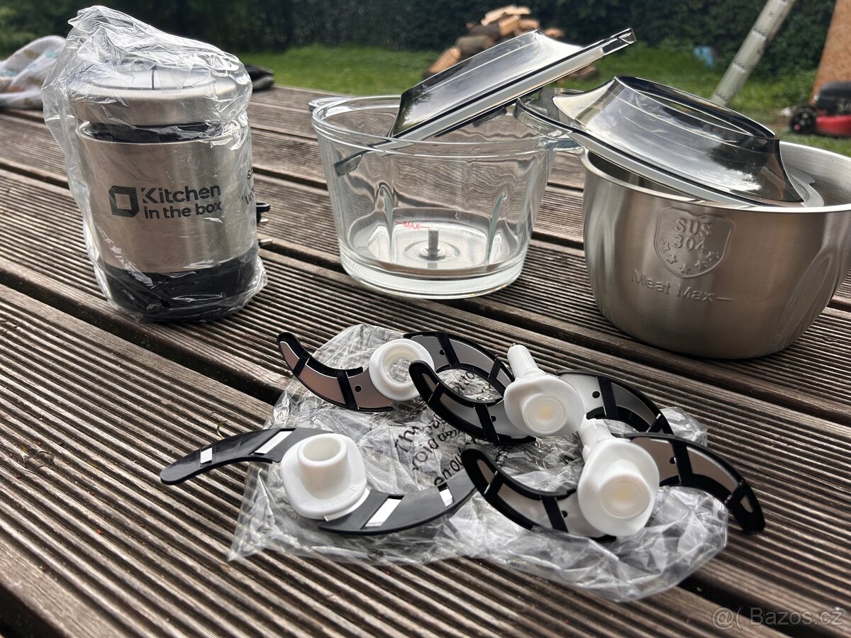 Multifunkcni sekacek potravin Kitchen in the box