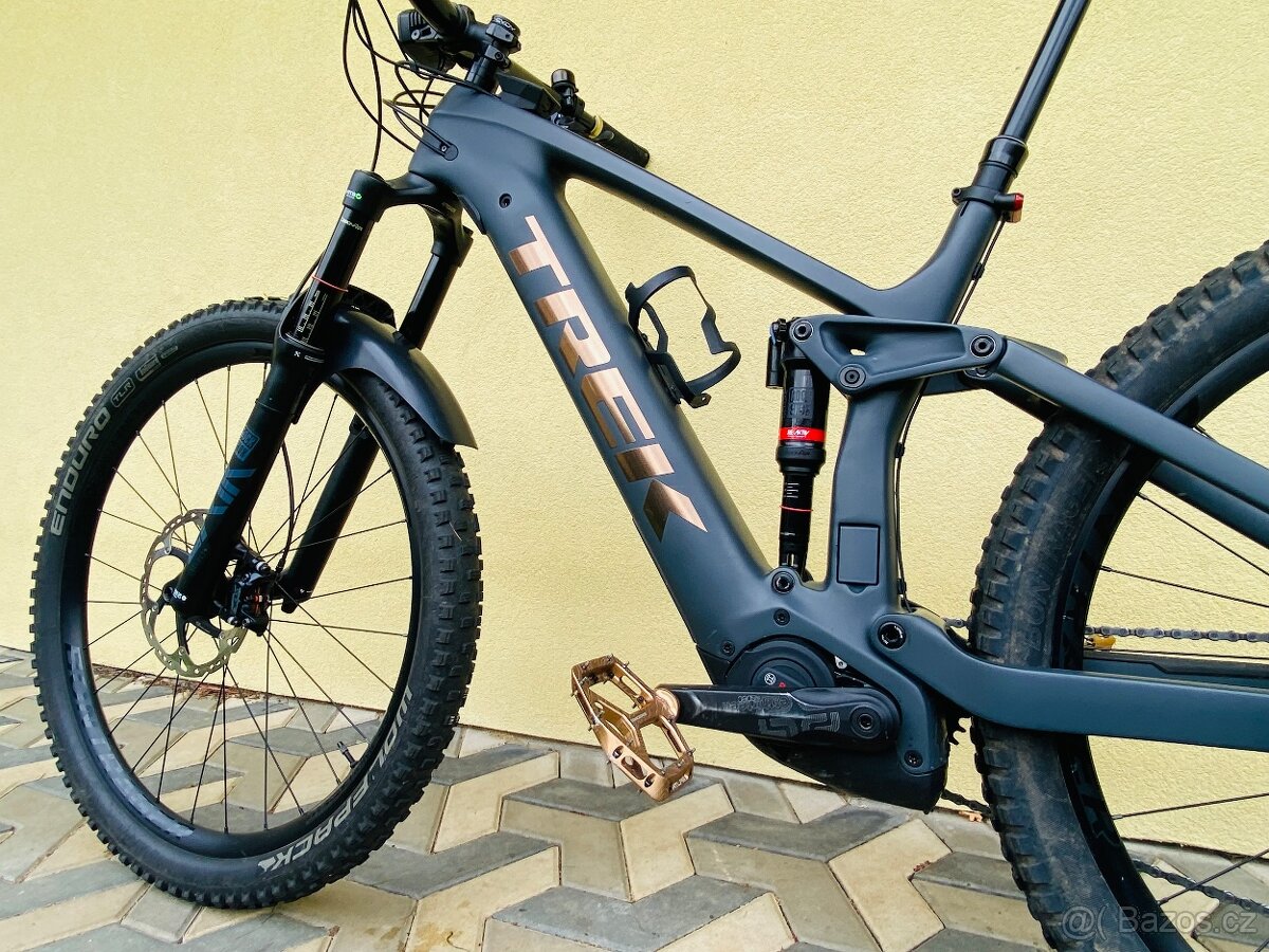 Trek Rail 9.8 XT Project One Carbon