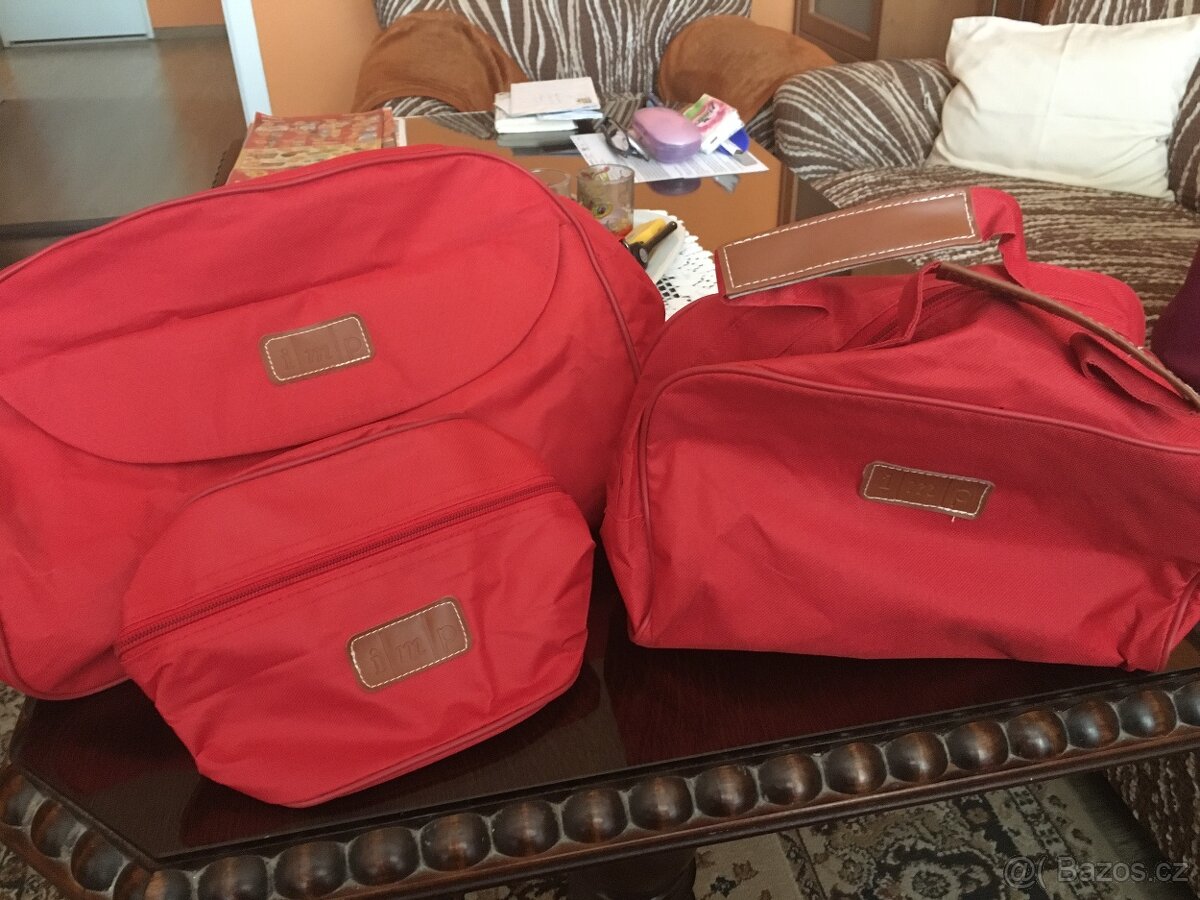 Menší cestovní tašky