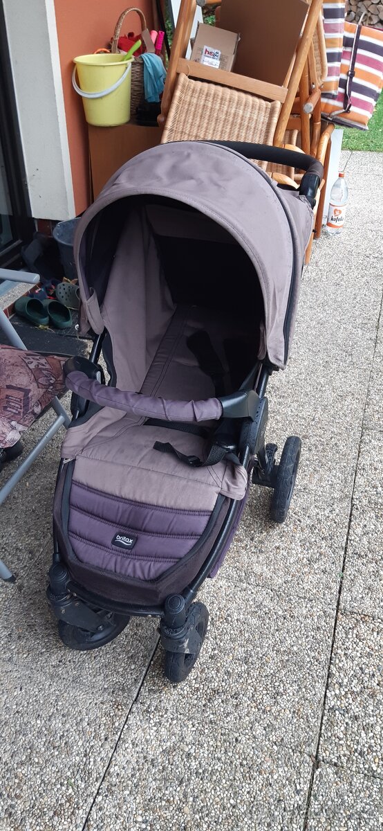 Sportovni kocarek Britax