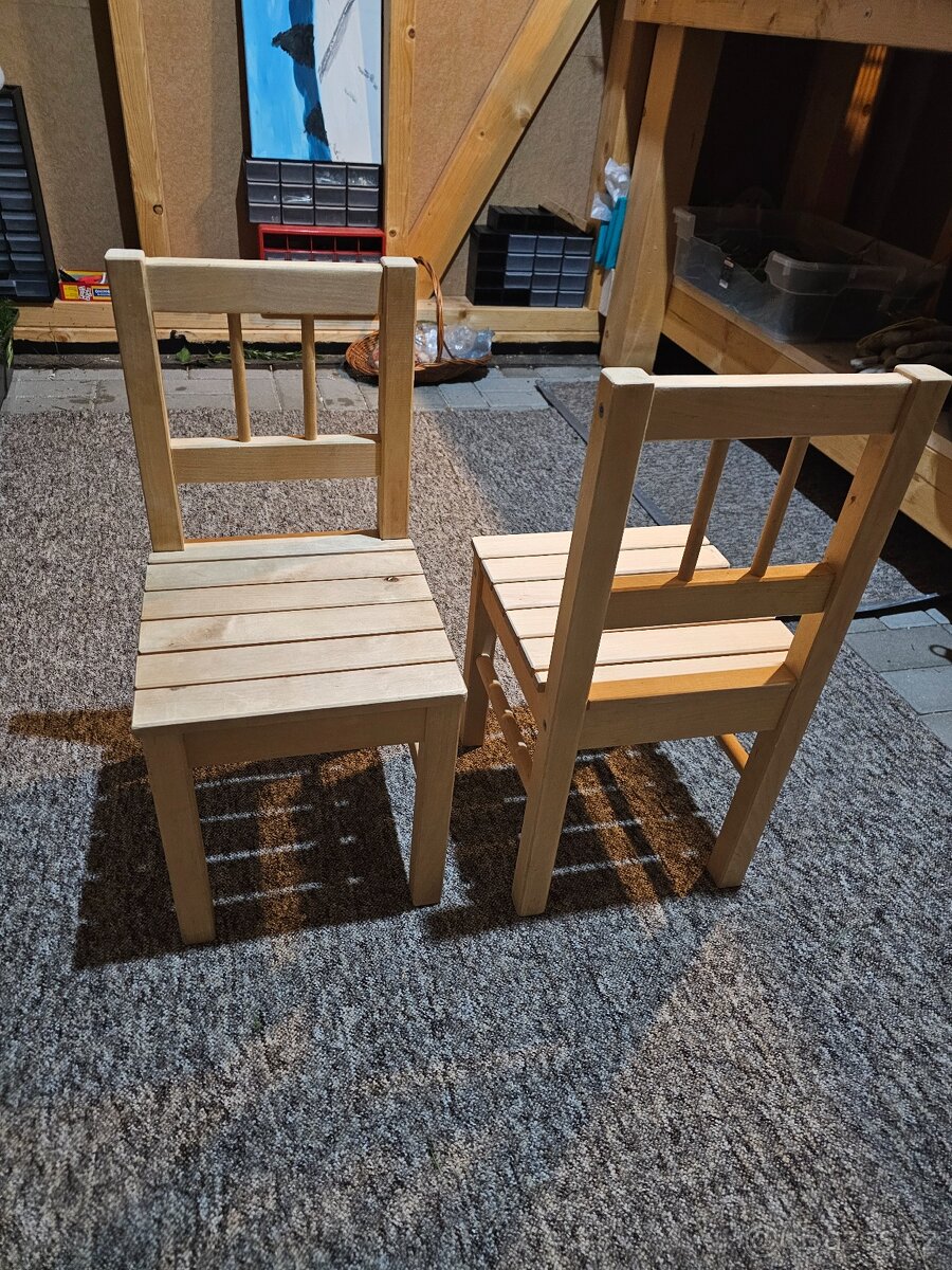 2x dětská dřevěná židlička / židle