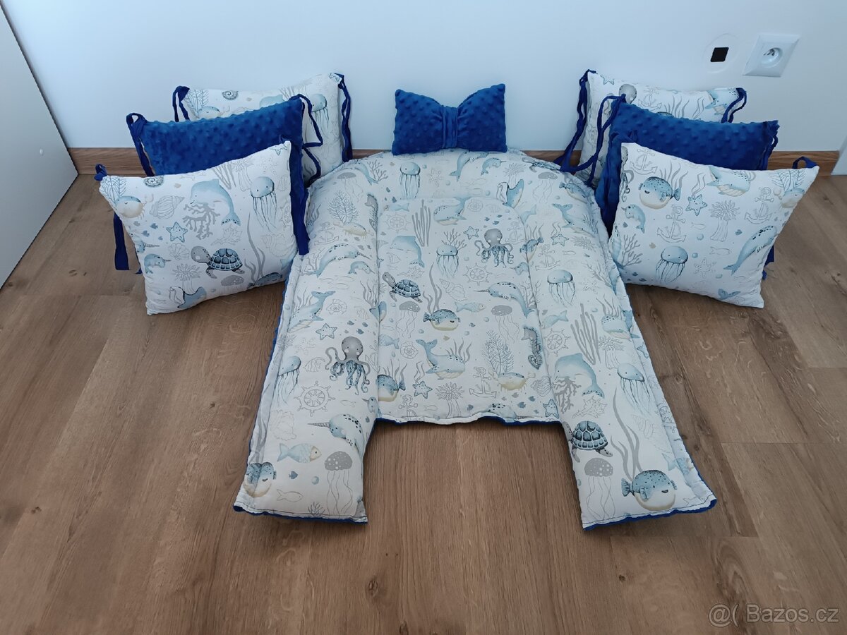 Hnízdečko s polštářky do  postýlky