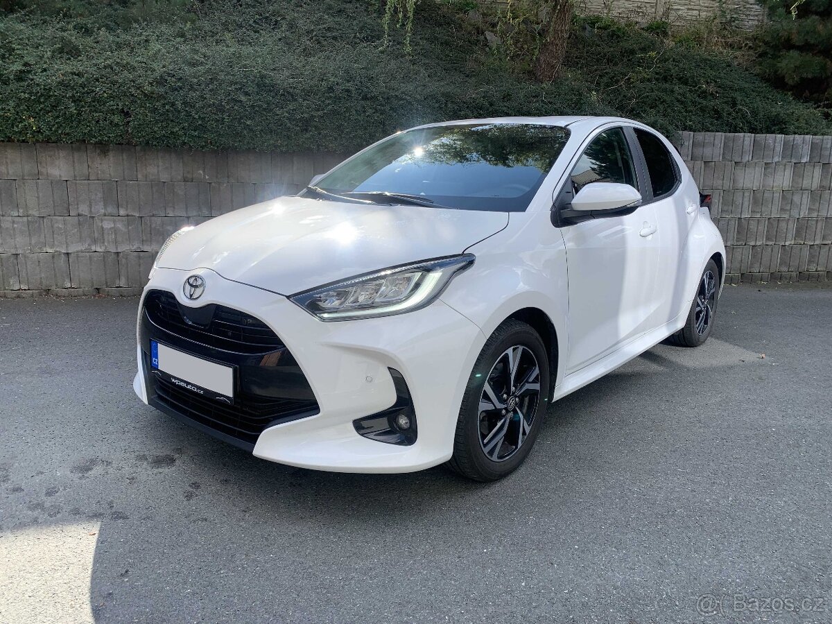 Toyota Yaris 1.5 HYBRID 96 kW 1.MAJITEL r.v. 2024 DPH