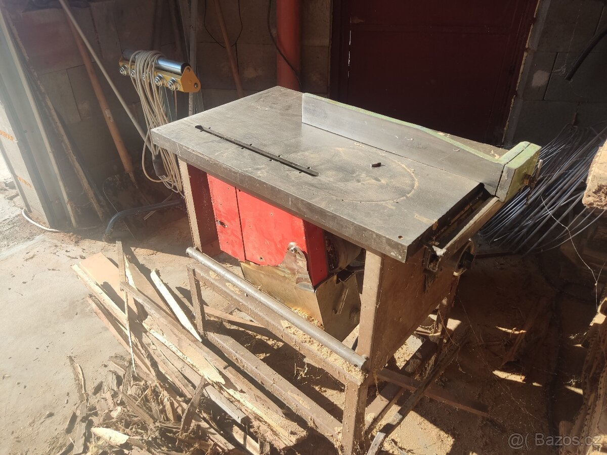 Stolní kotoučová pila