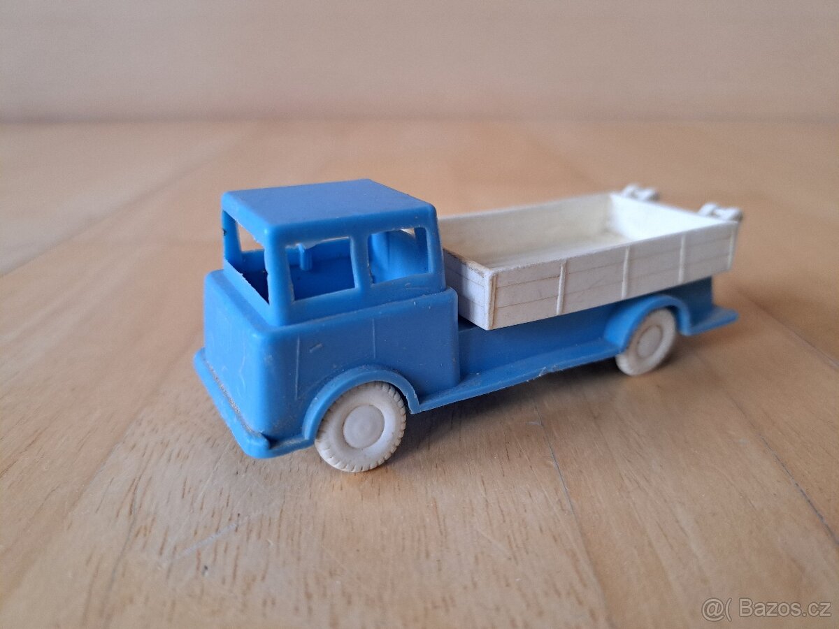 SMĚR - nákladní auto