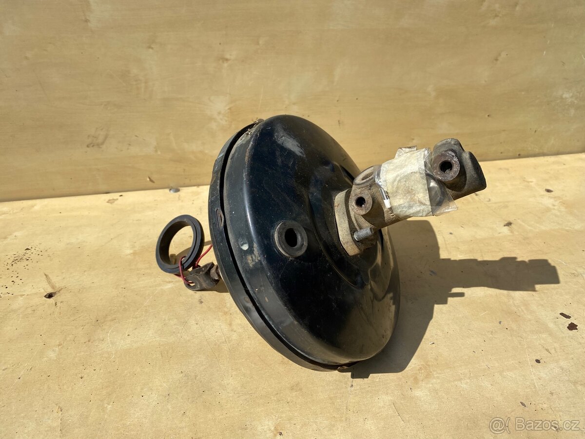 Posilovač brzd Škoda Felicia