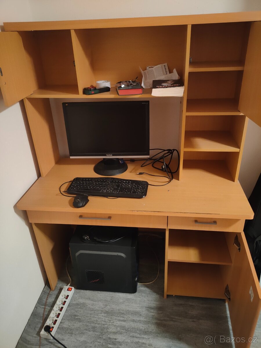 Prodám PC stůl