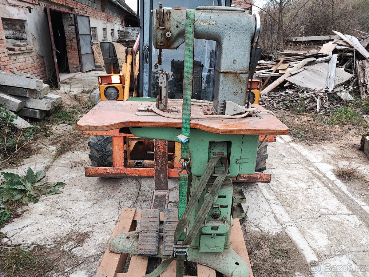 průmyslové šicí stroje