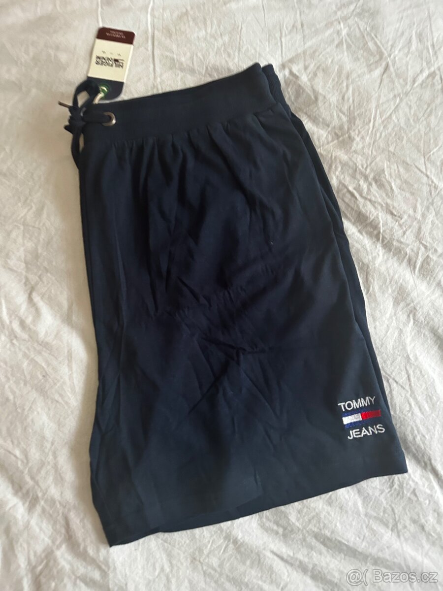 Tommy Jeans tmavé kraťasy